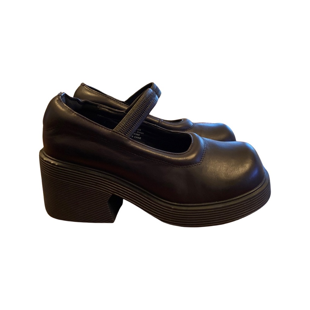 UNIF Daf Mary Janes